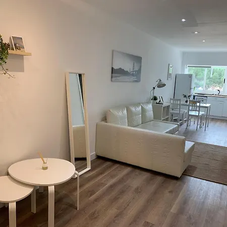 Loft Sleeper Llum Apartment Barcelona