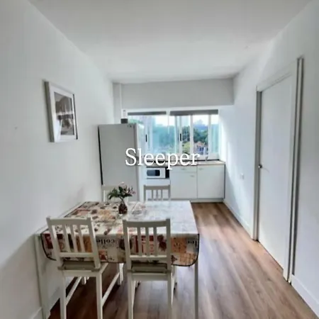 Loft Sleeper Llum Apartment