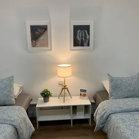 Apartment Loft Sleeper Llum ,aeropuerto Barcelona